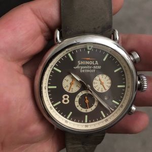 Shinola argonite-5030 watch. Leather strap